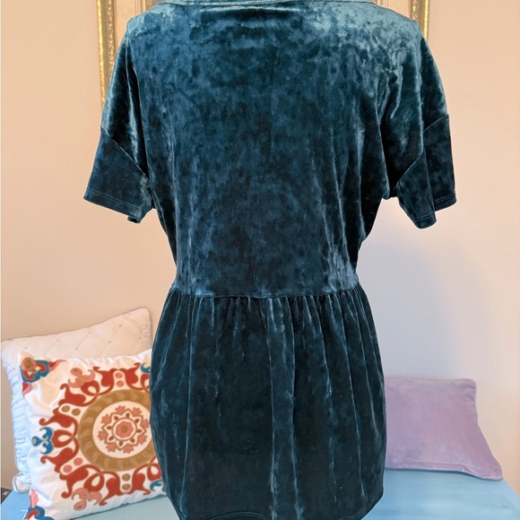 Teal Green Velvet Short Sleeve Peplum Top - Picture 2 of 2